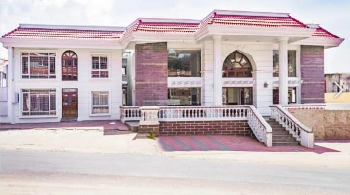 The Majestic Crown Otel Ooty Dış mekan fotoğraf